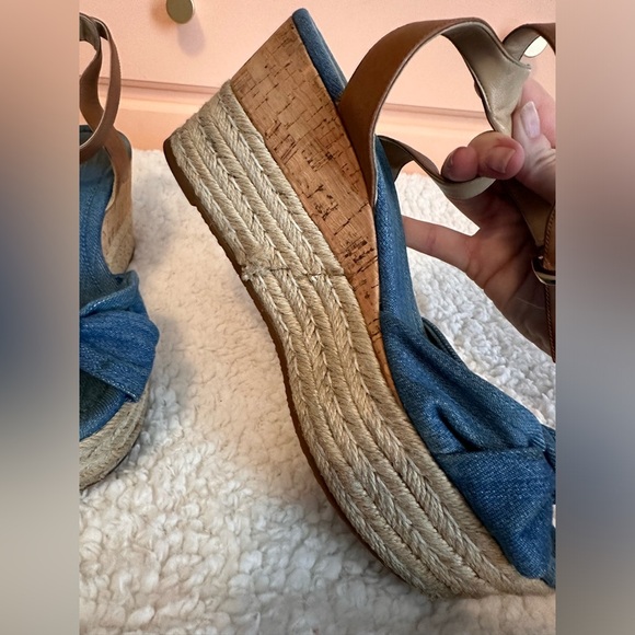 Michael Kors Denim Leather Wedge Sandals 7.5W - Picture 4 of 6